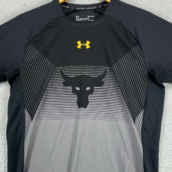 Under Armour Project‎ Rock Compression Shirt Mens Medium Black 3 Quarter Sleeve - Picture 1 of 9